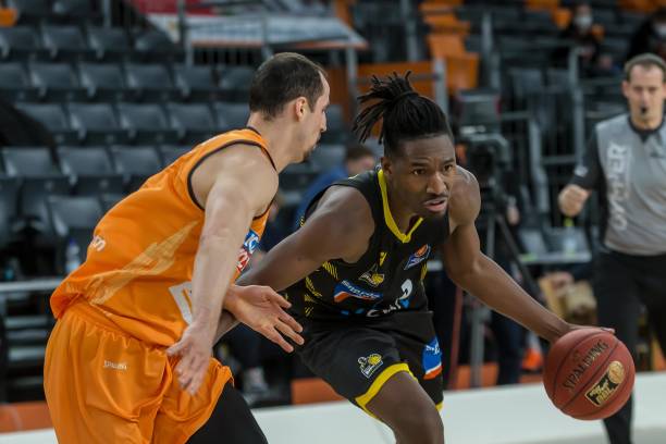 谈判仍在继 谈判仍在继