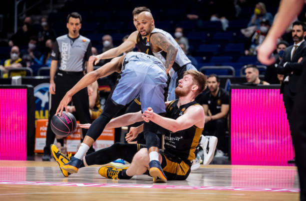 对阿尔利雅 对阿尔利雅