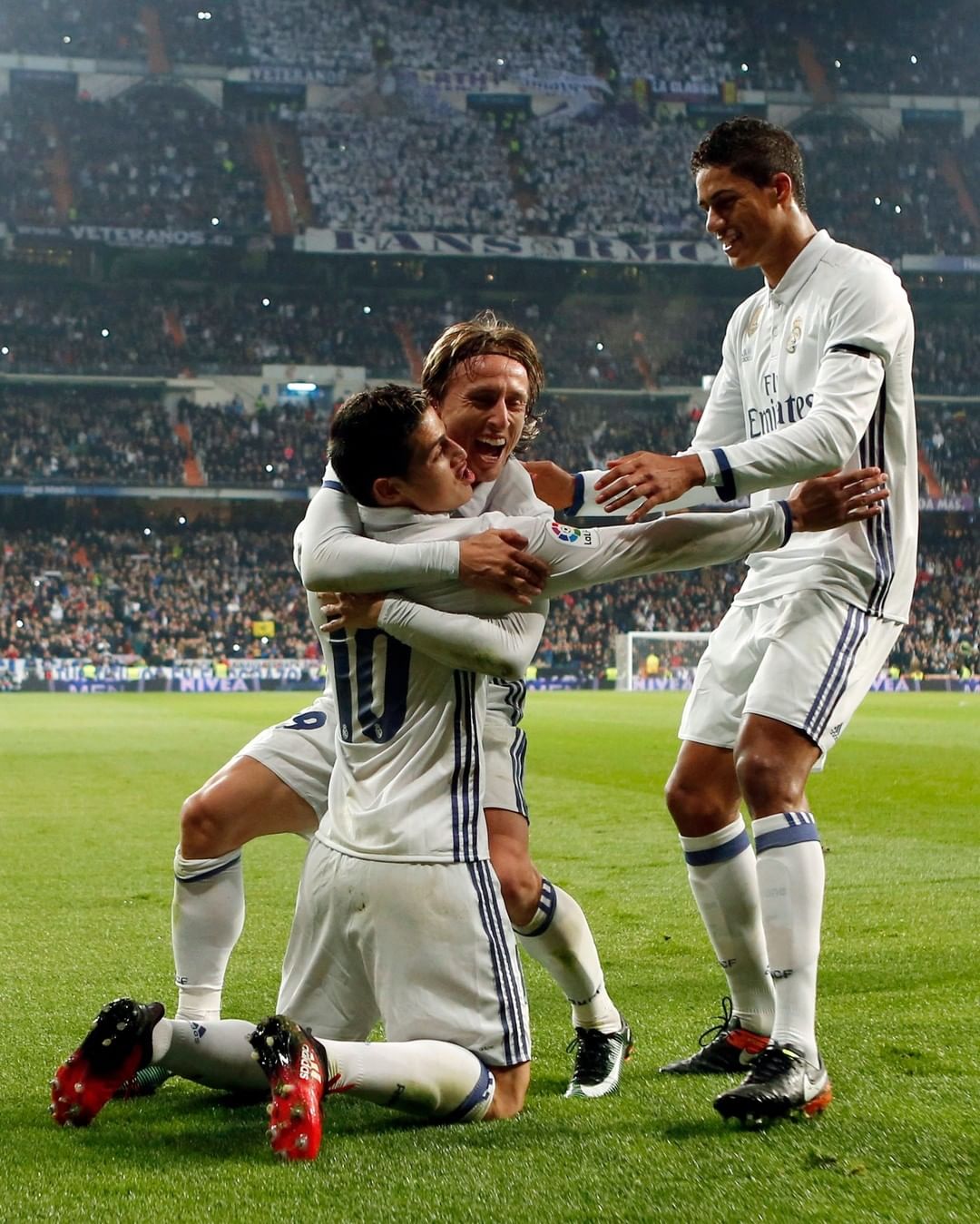 凭借他们的 凭借他们的