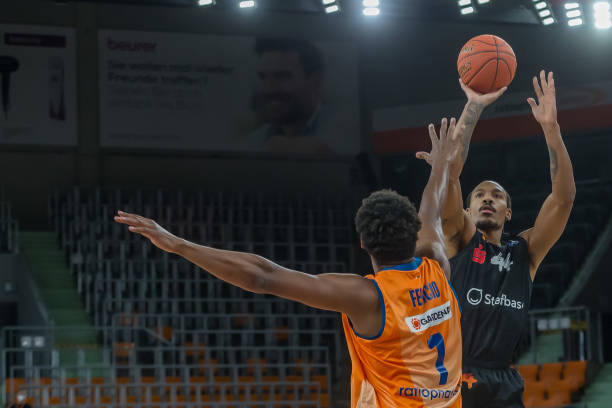 3比2击败 3比2击败