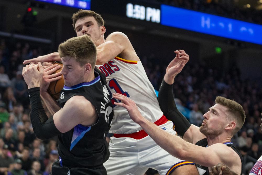 因伤倒下 因伤倒下